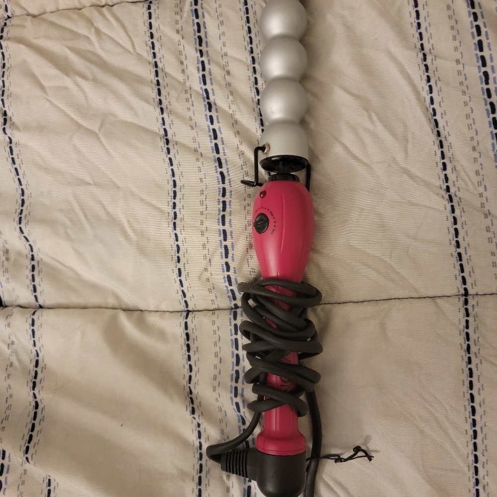 Bubble wand curling iron